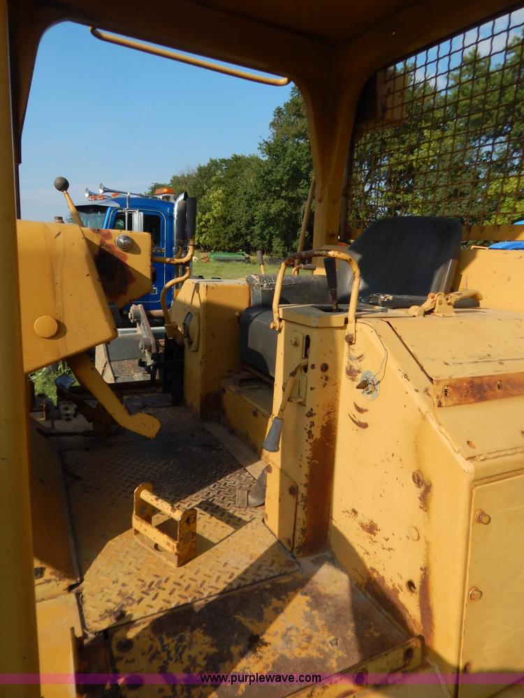 image for item B5831 1980 Caterpillar D6D dozer