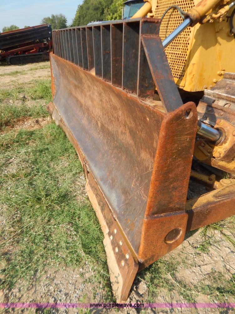 image for item B5831 1980 Caterpillar D6D dozer