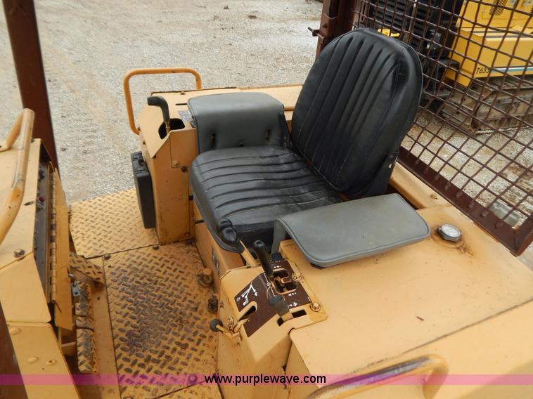 image for item B5839 1993 Case 850E dozer