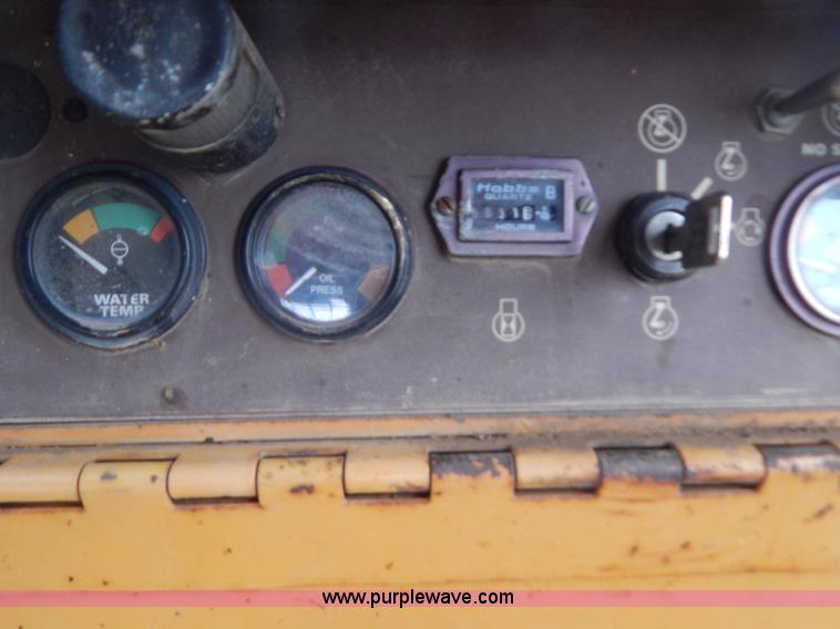 image for item B5839 1993 Case 850E dozer