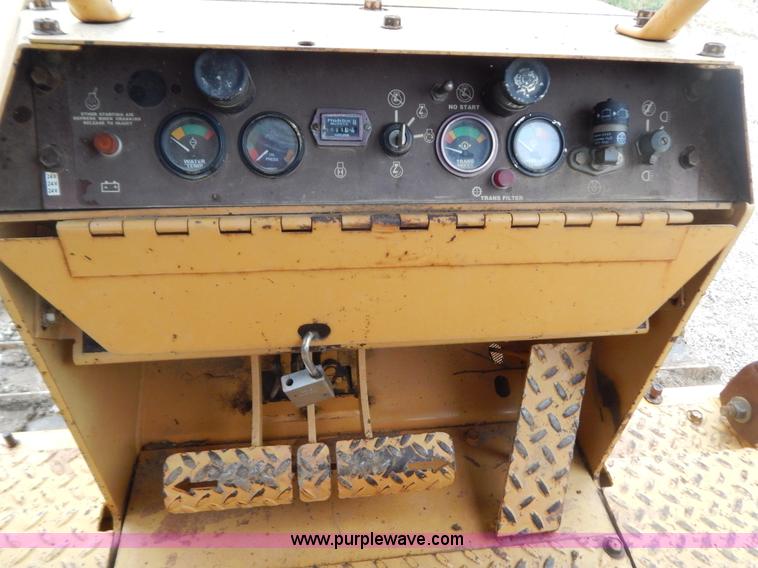 image for item B5839 1993 Case 850E dozer