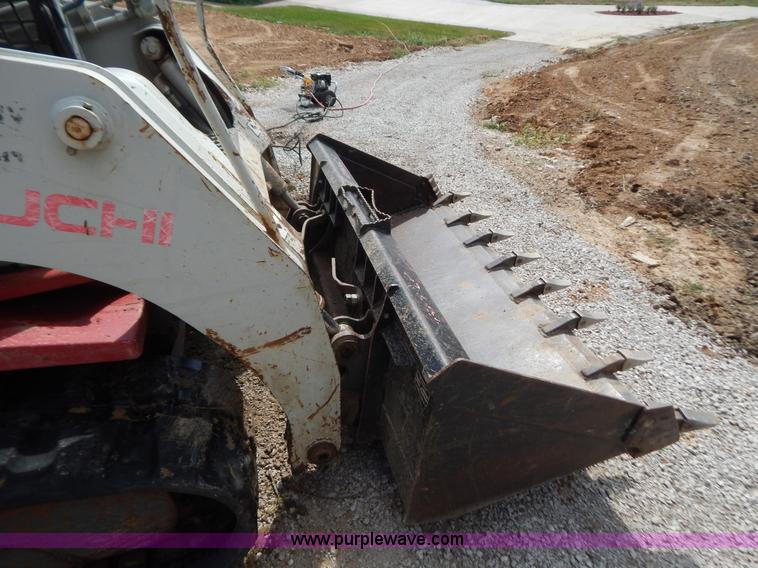 image for item B5848 2006 Takeuchi TL140 track skid steer