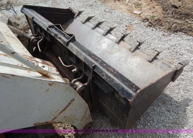 image for item B5848 2006 Takeuchi TL140 track skid steer