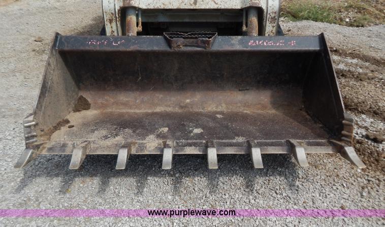image for item B5848 2006 Takeuchi TL140 track skid steer