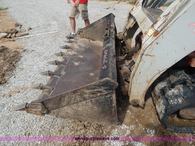 image for item B5848 2006 Takeuchi TL140 track skid steer