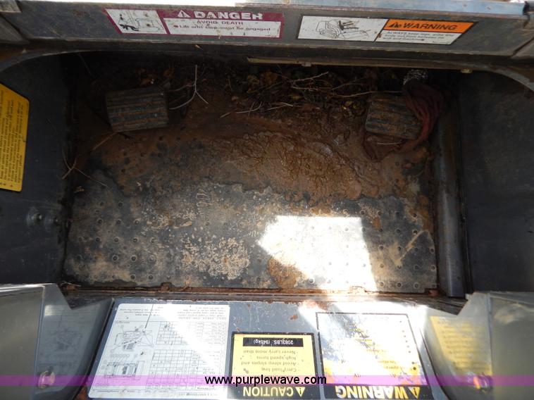 image for item B5848 2006 Takeuchi TL140 track skid steer