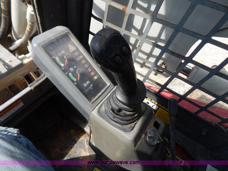 image for item B5848 2006 Takeuchi TL140 track skid steer