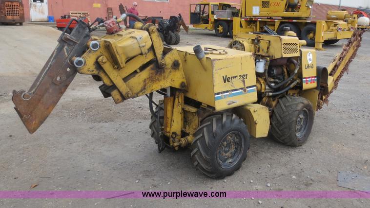 image for item D5923 Vermeer LM40 cable plow