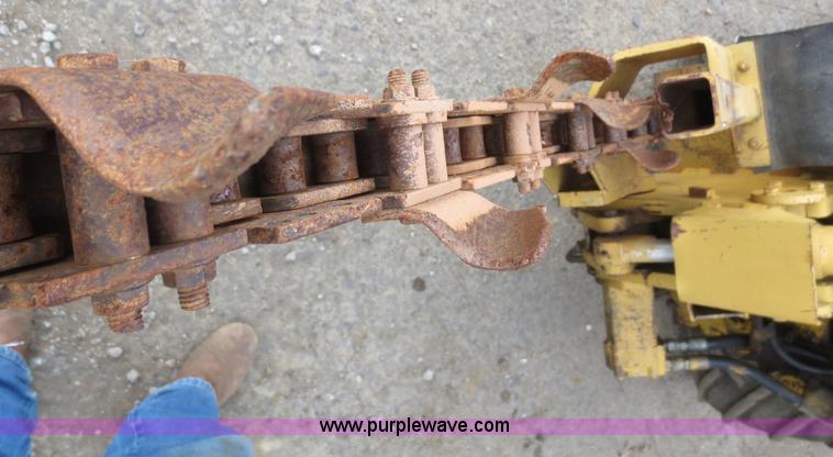 image for item D5923 Vermeer LM40 cable plow