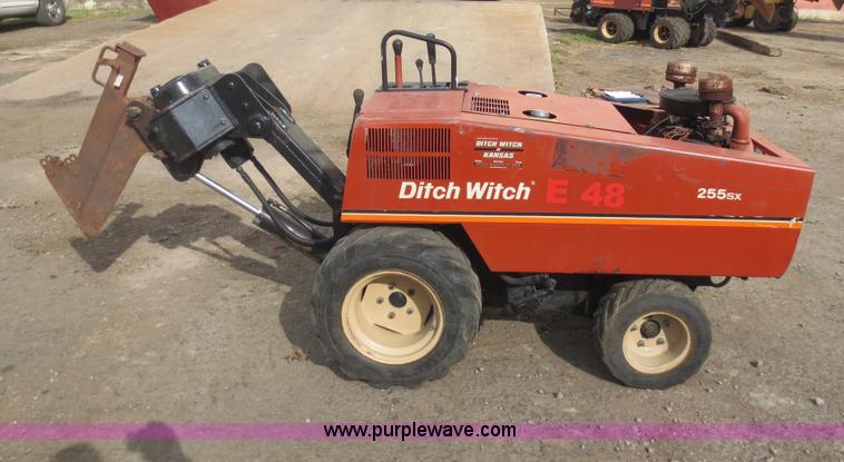 image for item D5924 Ditch Witch 255SX cable plow