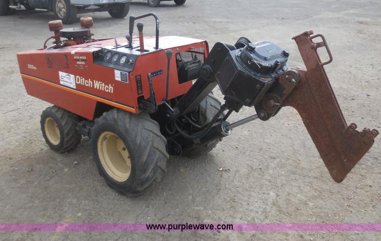 image for item D5924 Ditch Witch 255SX cable plow
