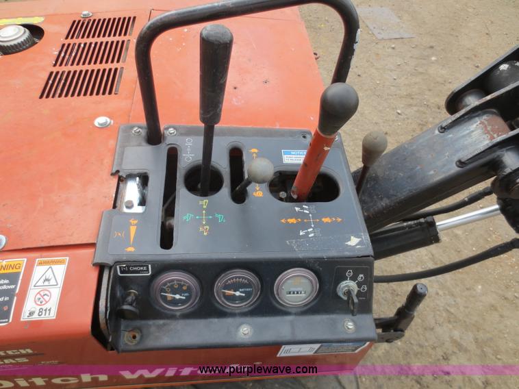 image for item D5924 Ditch Witch 255SX cable plow