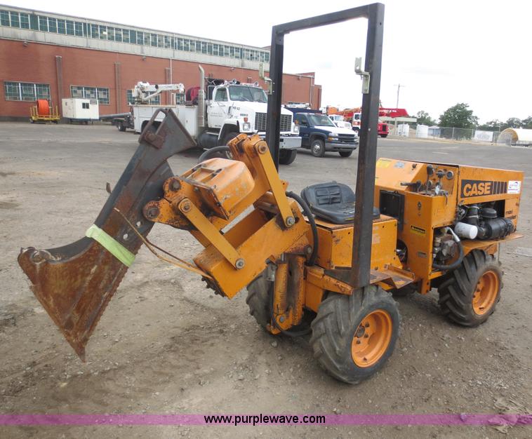 image for item D5925 1982 Case Maxi Sneaker articulated cable plow