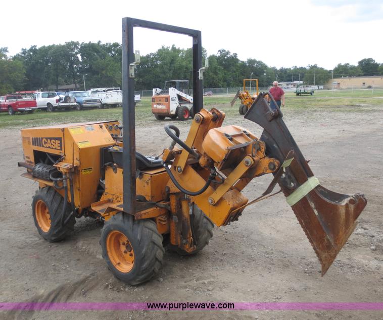 image for item D5925 1982 Case Maxi Sneaker articulated cable plow