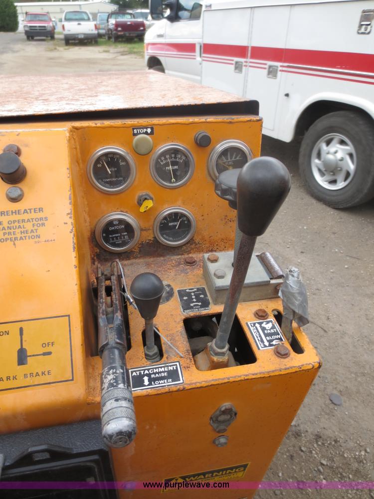 image for item D5925 1982 Case Maxi Sneaker articulated cable plow