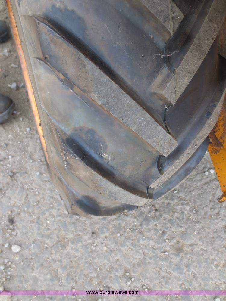 image for item D5925 1982 Case Maxi Sneaker articulated cable plow