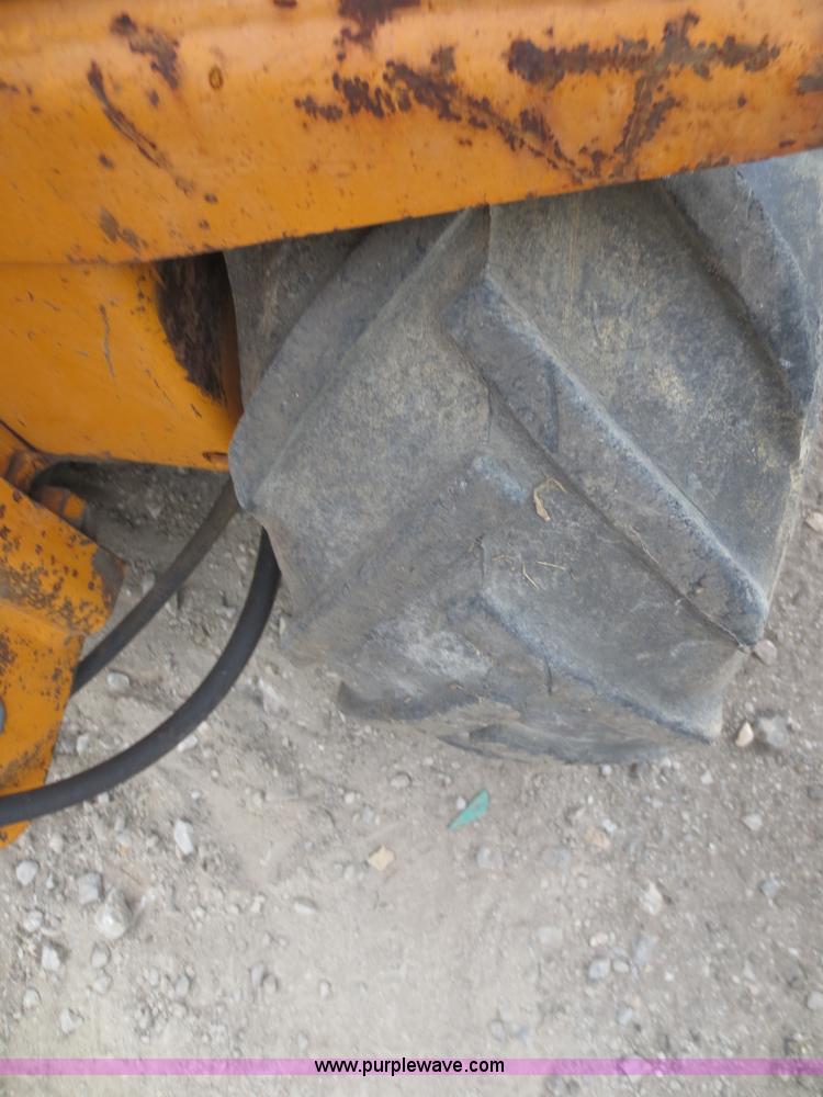 image for item D5925 1982 Case Maxi Sneaker articulated cable plow