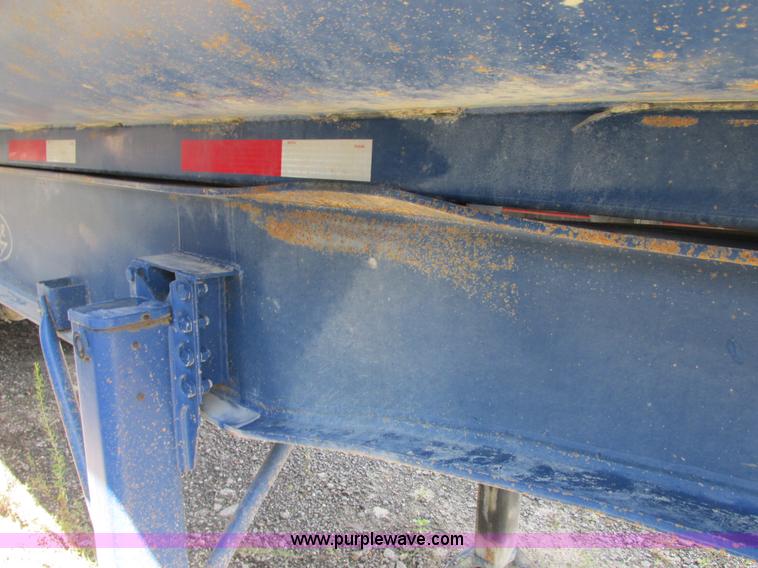 image for item E7353 2008 Trailstar 28' dump trailer