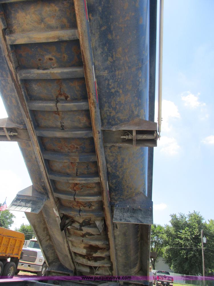 image for item E7353 2008 Trailstar 28' dump trailer