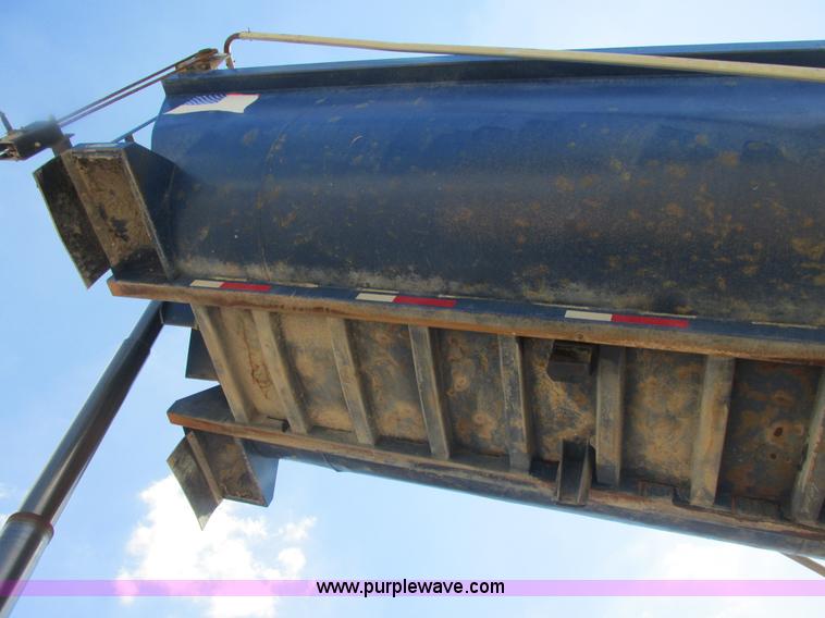 image for item E7353 2008 Trailstar 28' dump trailer