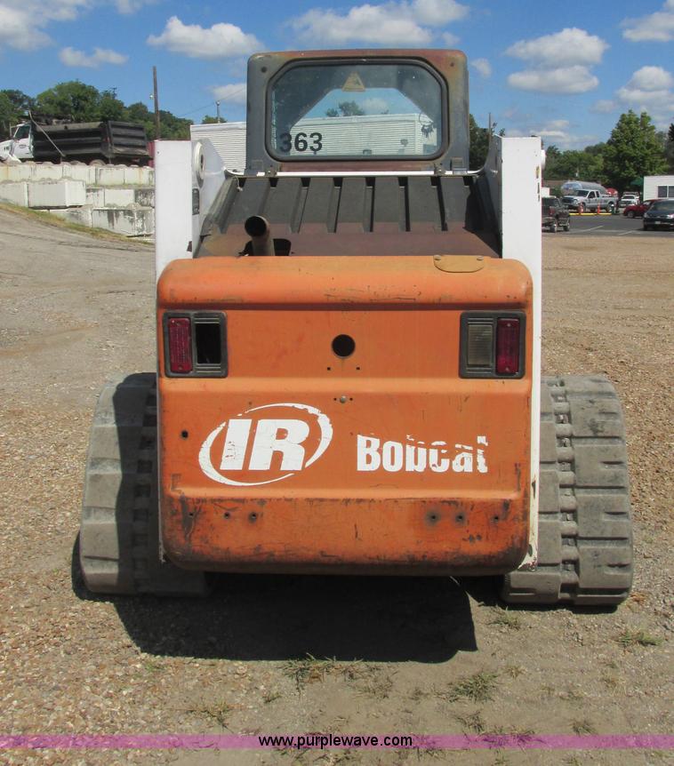 image for item E7354 2001 Bobcat T200 track skid steer