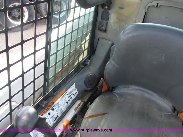 image for item E7354 2001 Bobcat T200 track skid steer