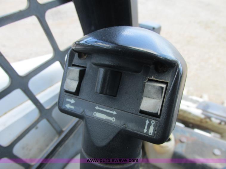 image for item E7354 2001 Bobcat T200 track skid steer