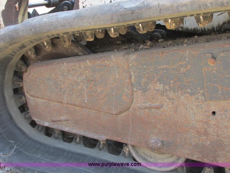 image for item E7354 2001 Bobcat T200 track skid steer
