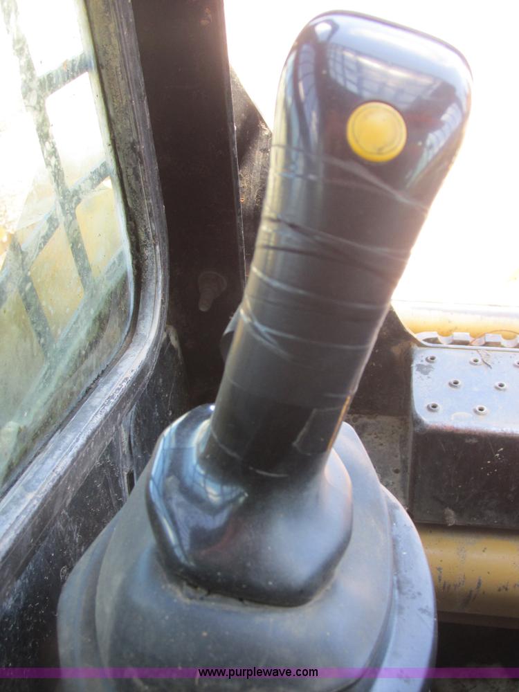 image for item E7355 Caterpillar 277 track skid steer