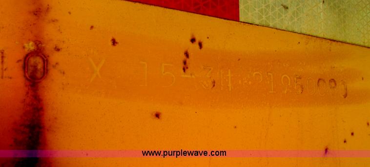 image for item E7358 2000 Trailboss triple axle tag trailer