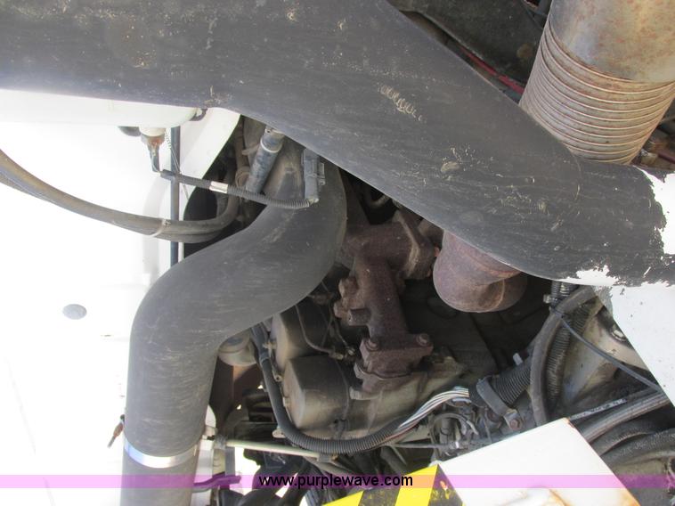 image for item E7359 1996 Ford CF7000 street sweeper