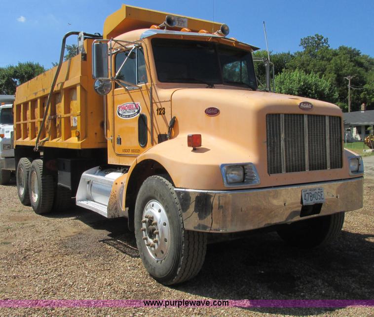 image for item E7360 2002 Peterbilt 330 dump truck