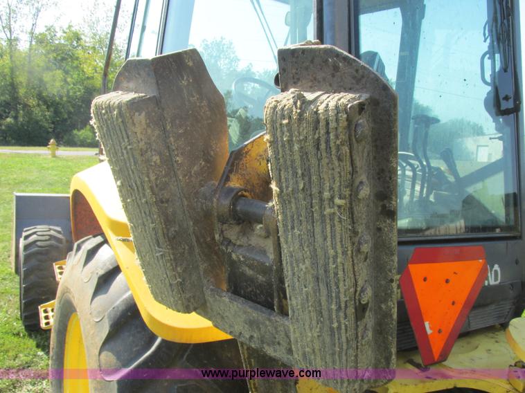 image for item E7365 2001 New Holland LB75 backhoe