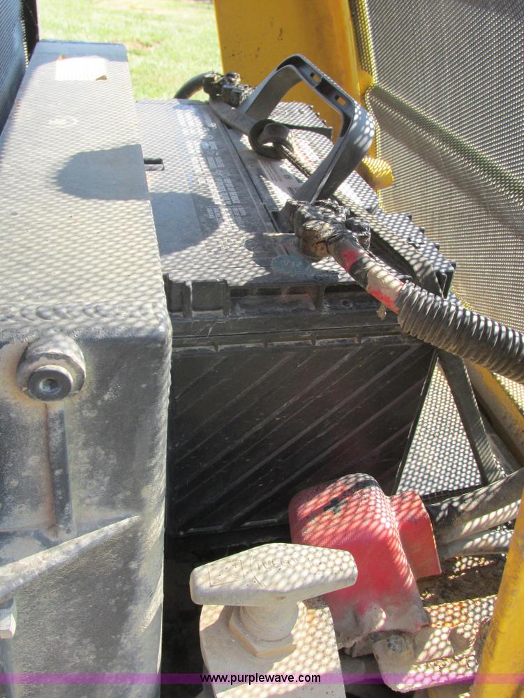 image for item E7365 2001 New Holland LB75 backhoe