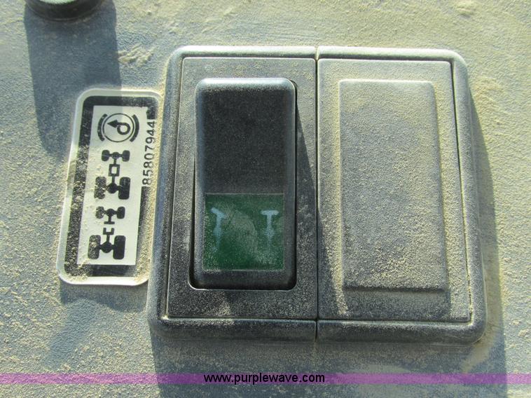 image for item E7365 2001 New Holland LB75 backhoe