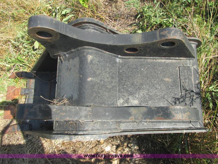 image for item E7365 2001 New Holland LB75 backhoe