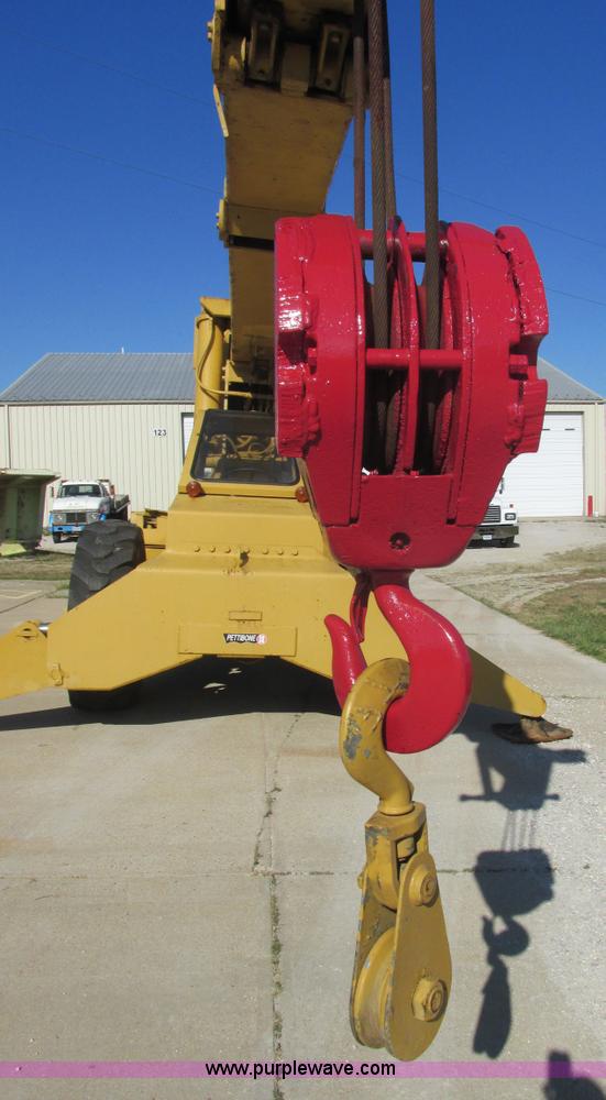 image for item E7366 1969 Pettibone 30 all terrain 15 ton crane