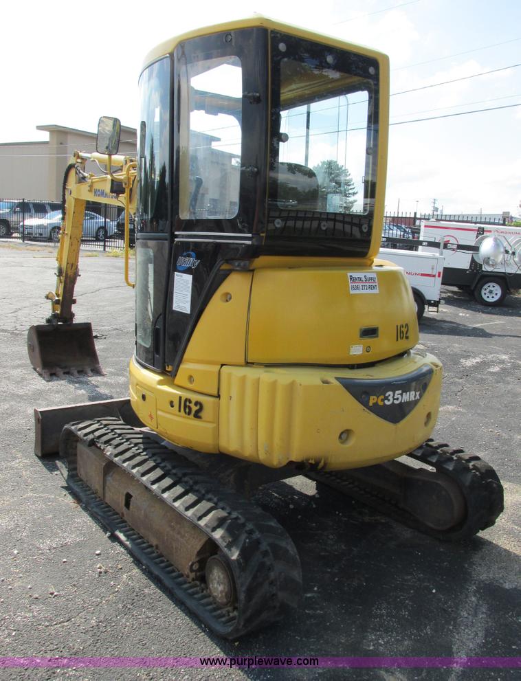 image for item E7385 2006 Komatsu PC35MR-1 mini excavator