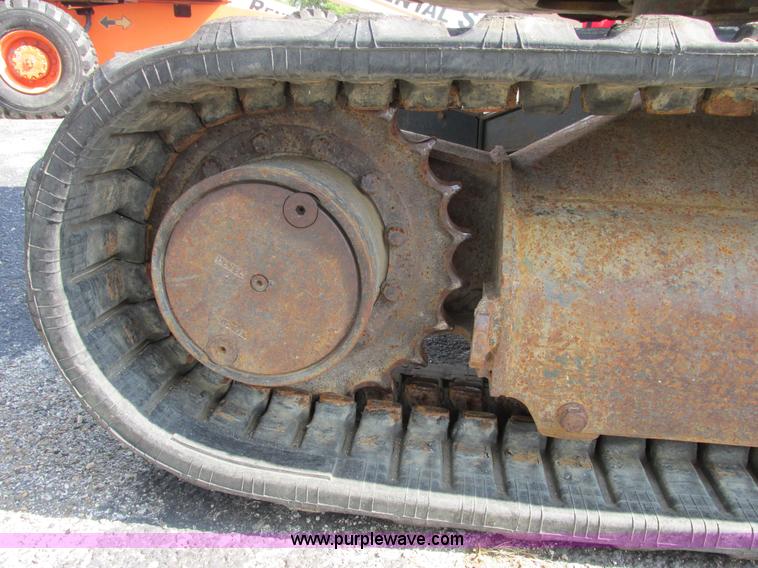 image for item E7385 2006 Komatsu PC35MR-1 mini excavator
