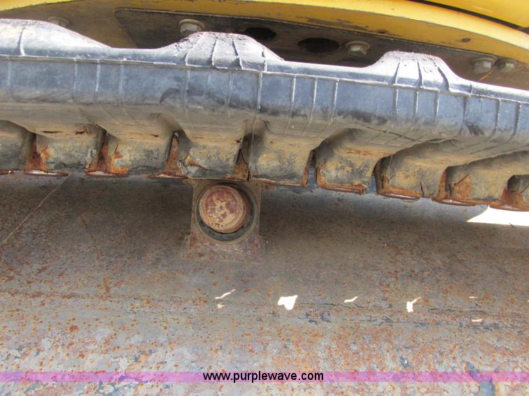 image for item E7385 2006 Komatsu PC35MR-1 mini excavator