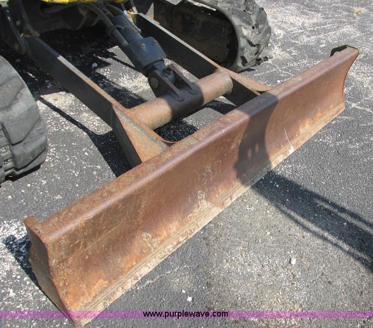 image for item E7385 2006 Komatsu PC35MR-1 mini excavator