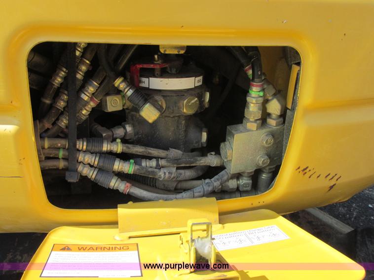 image for item E7385 2006 Komatsu PC35MR-1 mini excavator