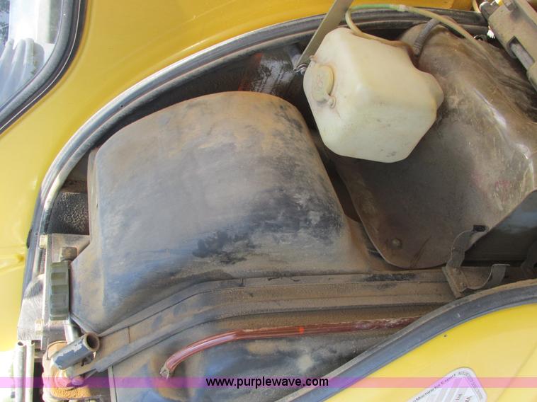 image for item E7385 2006 Komatsu PC35MR-1 mini excavator