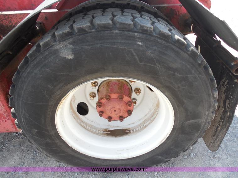 image for item E7695 Yard truck