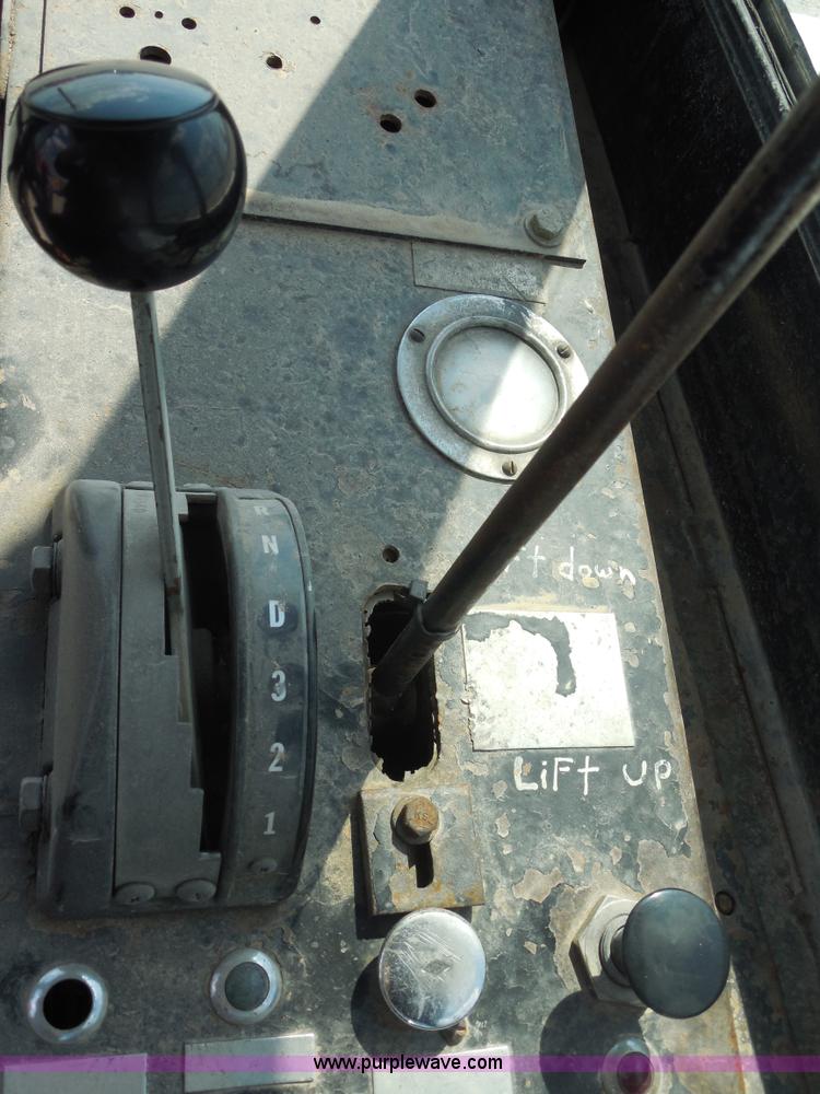 image for item E7695 Yard truck