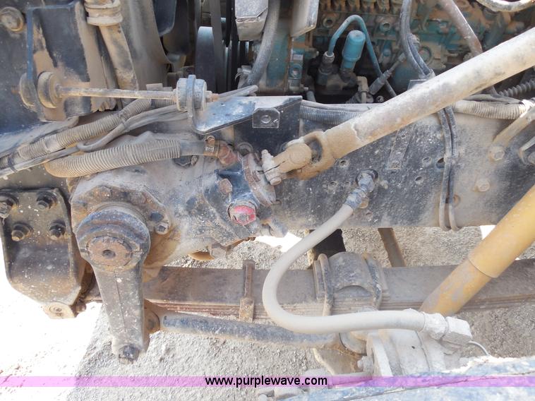 image for item E7699 1993 International 4900 dump truck