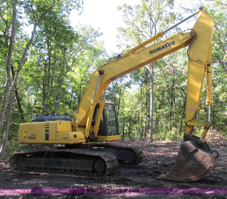 image for item F5261 1998 Komatsu PC220LC-6LE excavator