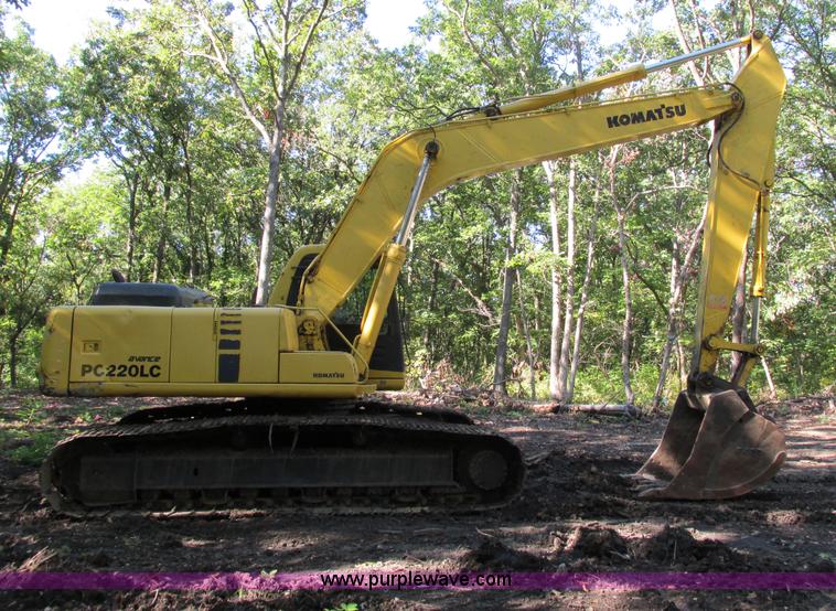 image for item F5261 1998 Komatsu PC220LC-6LE excavator