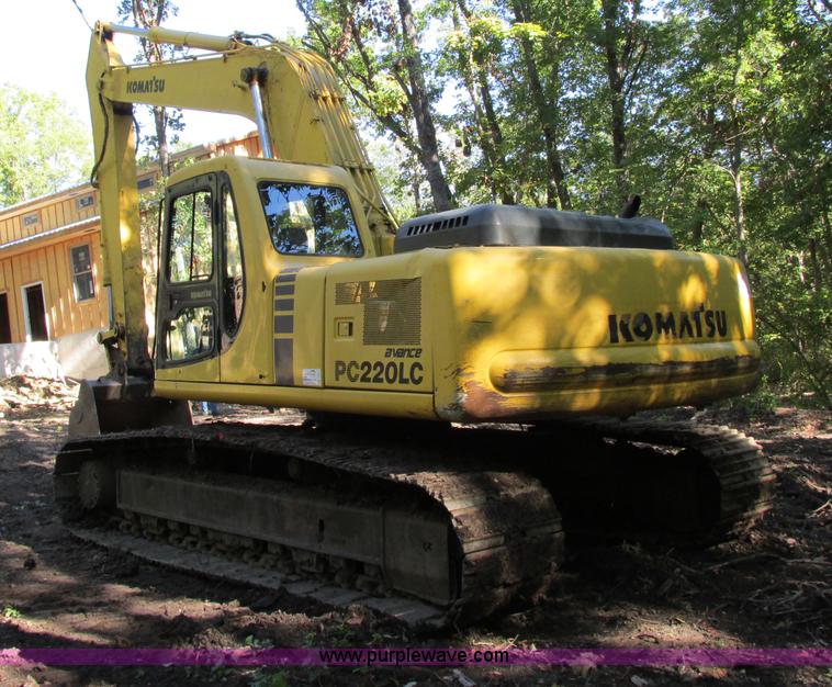 image for item F5261 1998 Komatsu PC220LC-6LE excavator
