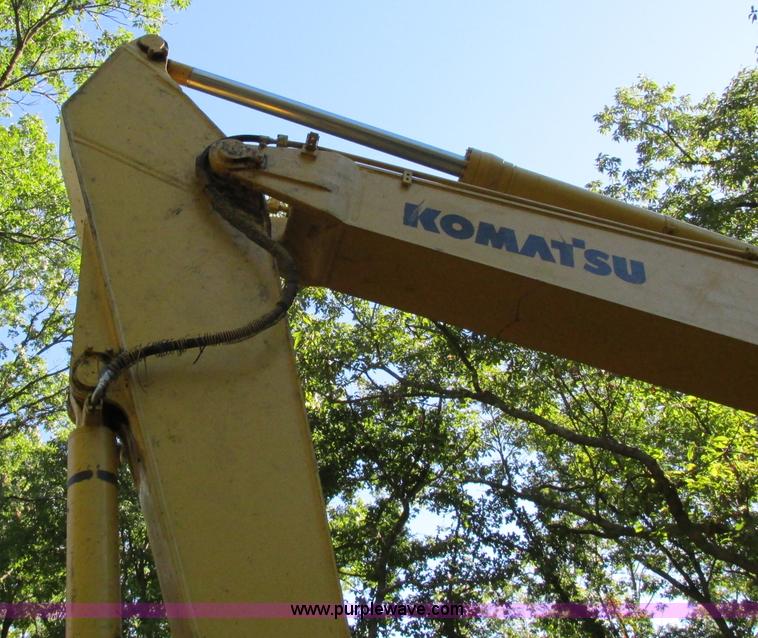 image for item F5261 1998 Komatsu PC220LC-6LE excavator